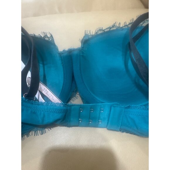 Victorias Secret Teal Lace Lightly Lined Bra 32DD With Adjustable Straps & Back - Picture 5 of 6